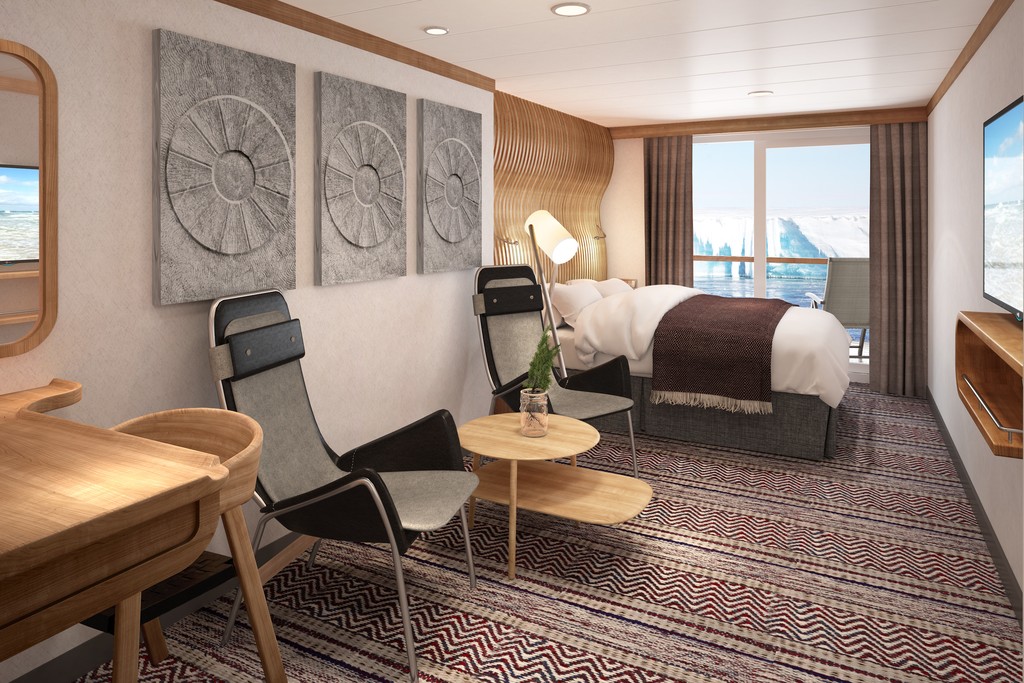Hurtigruten MS Roald Amundsen Arctic Superior 1.jpg